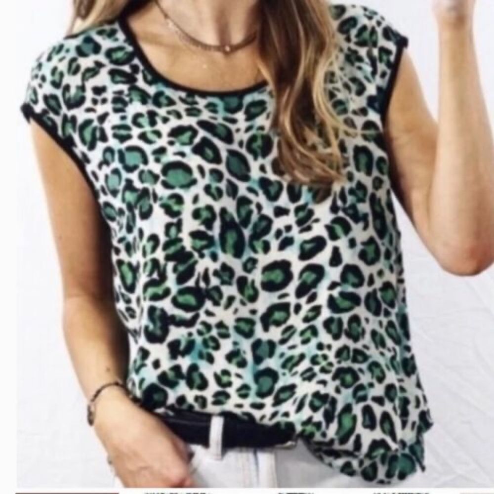 CAbi Jungle Cheetah Print Sleeveless Top‎ Sz S